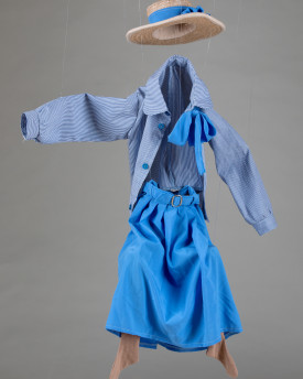 Le fantôme de la dame au chapeau – marionnette de 60 cm sur commande